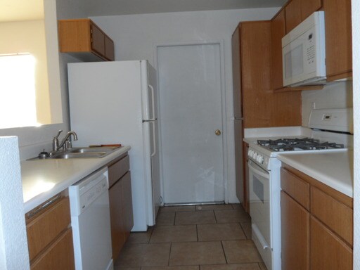 Building Photo - 25078 Camino del Sol