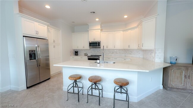 Building Photo - 5669 Highbourne Dr