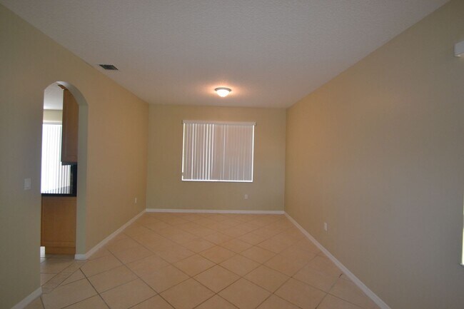 Building Photo - 12722 NW 18th Ct
