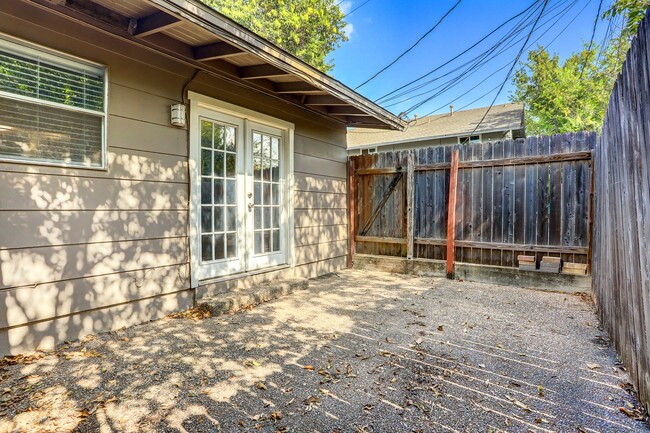 Spacious Back Patio with Storage - 2103 Muroc St