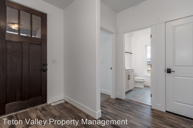 Building Photo - 3 br, 2 bath House - 312 Harris Hawk Drive