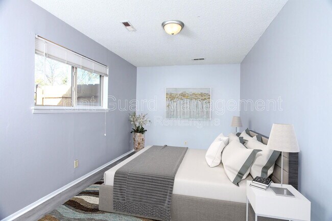 Foto del edificio - 515 N Dunsworth Ave