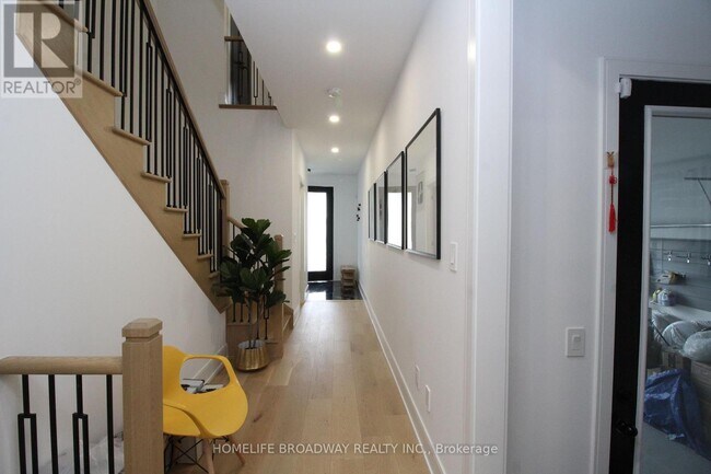 Building Photo - 32 McKean Dr