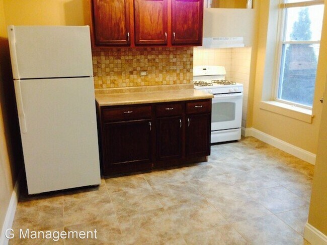 Building Photo - 3414 N Karlov Ave