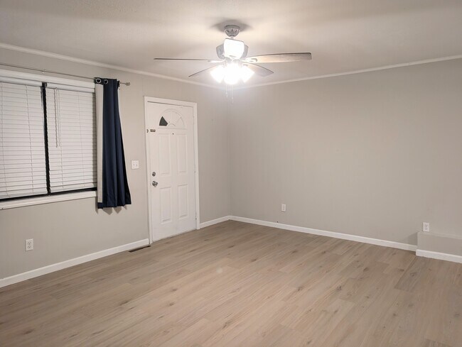 Foto del edificio - 200 E Jean St