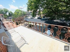 Building Photo - 1454 E 85th St
