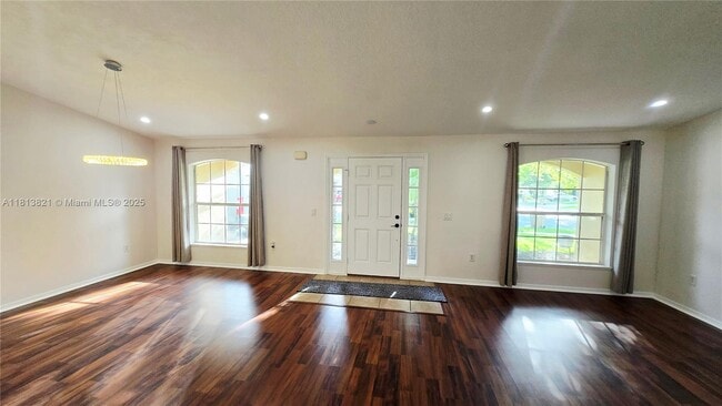 Building Photo - 3085 Mandolin Dr