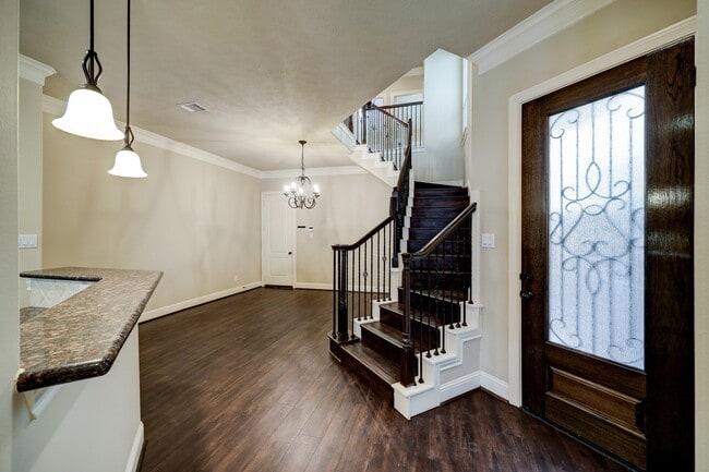 Building Photo - 5535 Kiam St