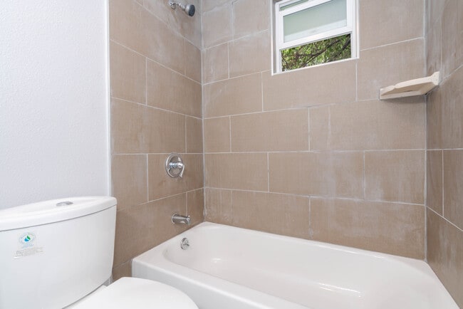 Photo - 2718 Pomeroy Ave Apartments