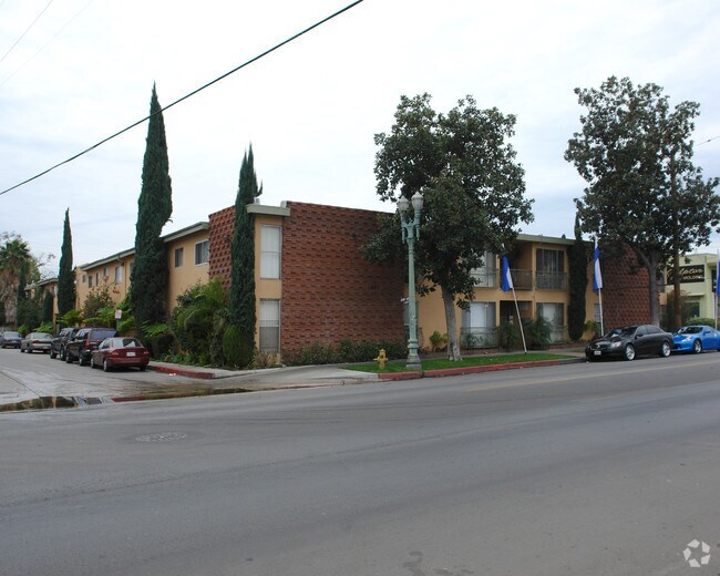 Foto del edificio - Magnolia Shores Apartments