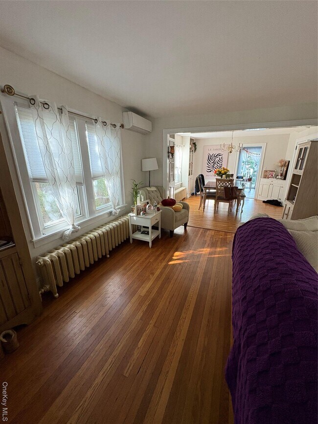 Foto del edificio - 45 Central Pkwy