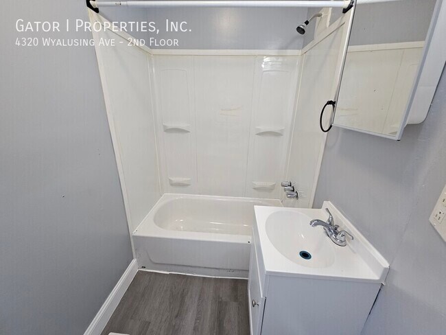 Foto del edificio - 4320 Wyalusing Ave
