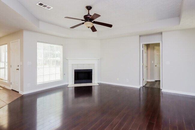 Foto del edificio - 11 N Springfield Dr