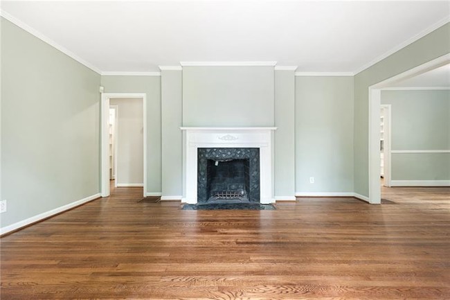 Building Photo - 265 Lindbergh Dr NE