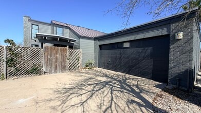 Building Photo - 13738 Tajamar St