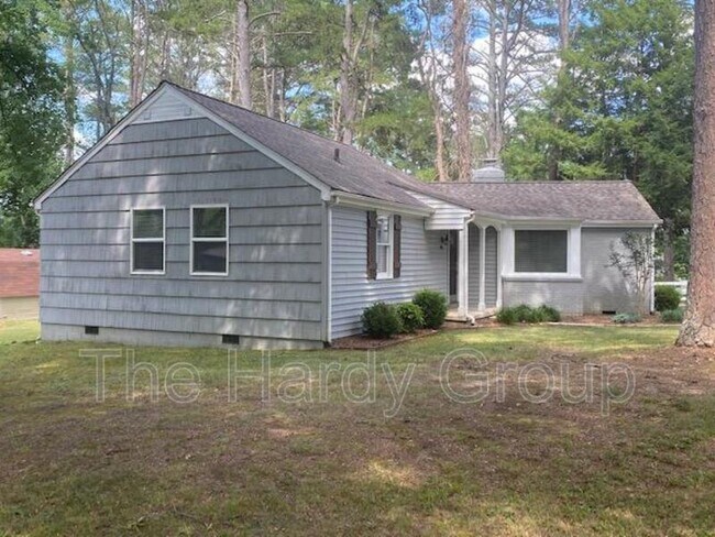Building Photo - 934 McKellar Dr