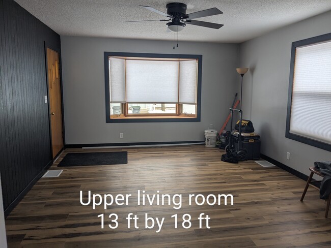 Living room - 2222 Diagonal Rd