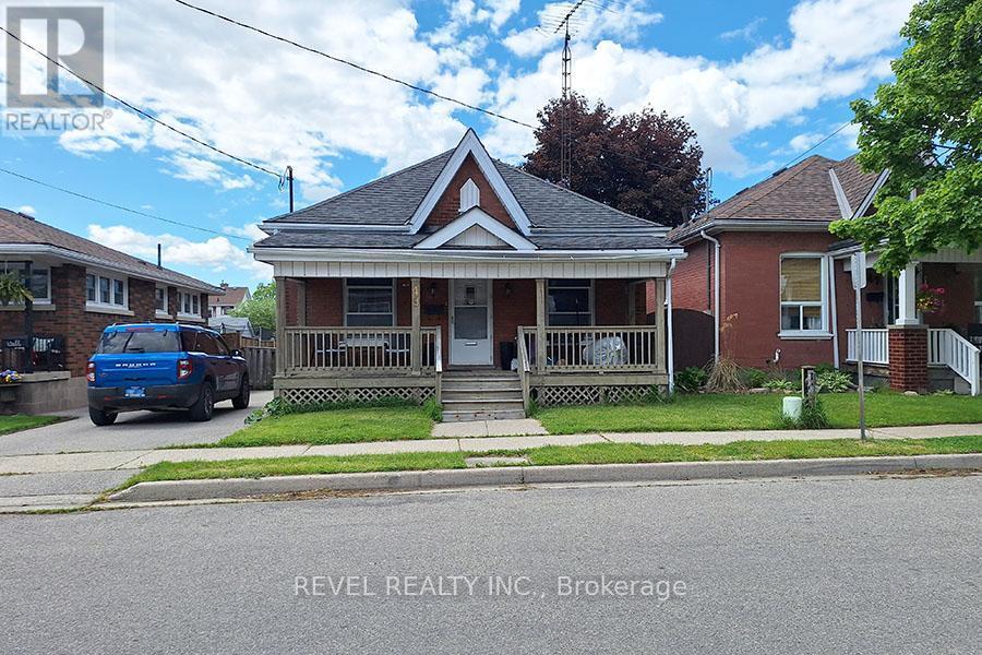 Building Photo - 49 Mintern Ave