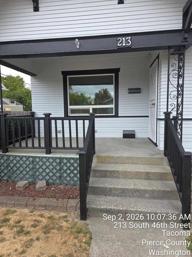 Building Photo - 213 S 46th St