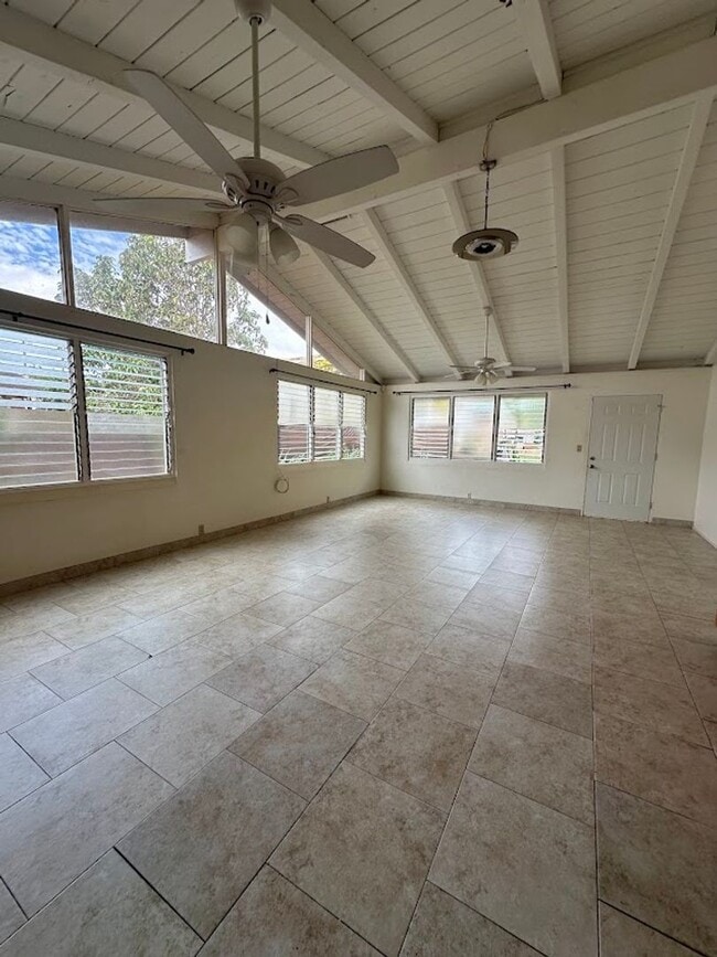 Building Photo - 1026 Kaweloka St