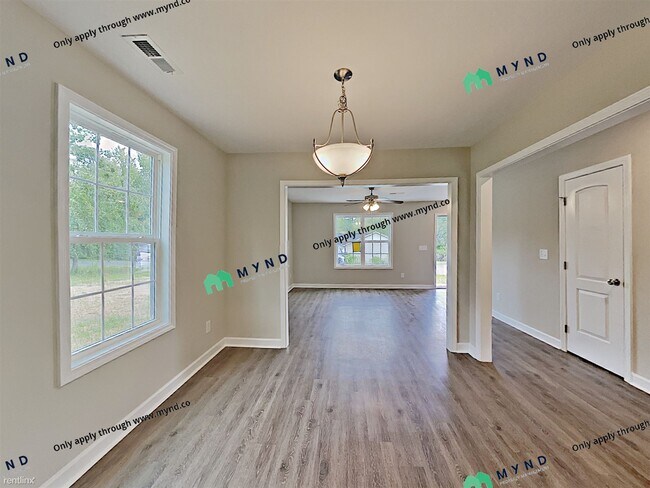 Foto del edificio - 3 br, 2.5 bath House - 329 Kimball St
