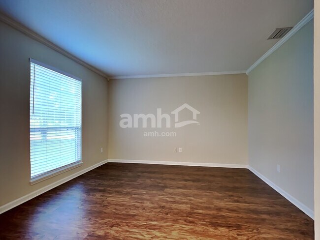 Building Photo - 13966 Summer Breeze Drive