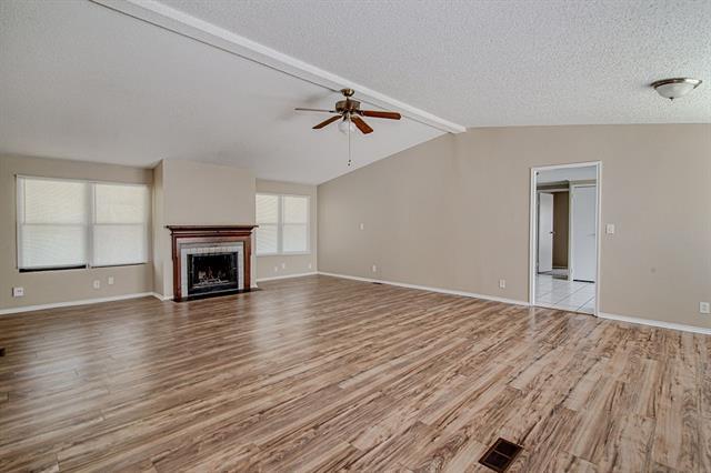 Foto del edificio - 3520 Sparks Ln