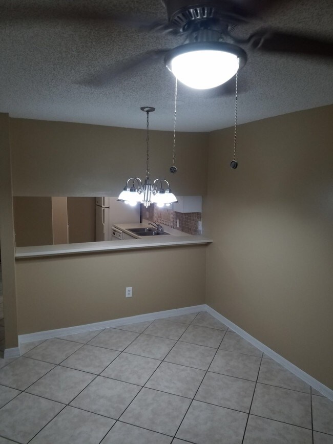 Building Photo - 2305 Trinidad Ct