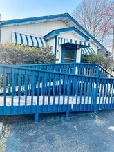 Building Photo - 1228 Allegheny Dr