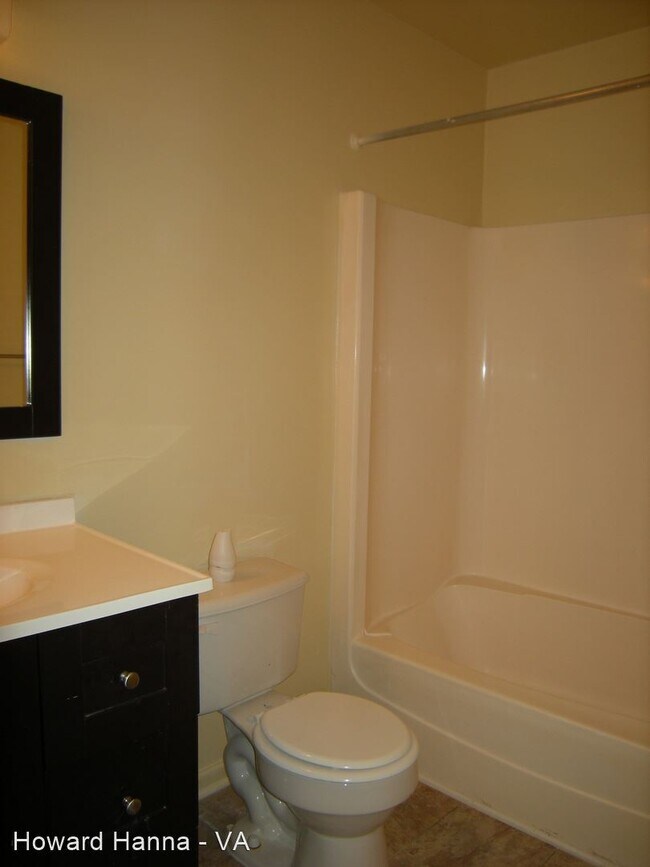 Foto del edificio - 3 br, 2.5 bath House - 123 Windsor Pines W...