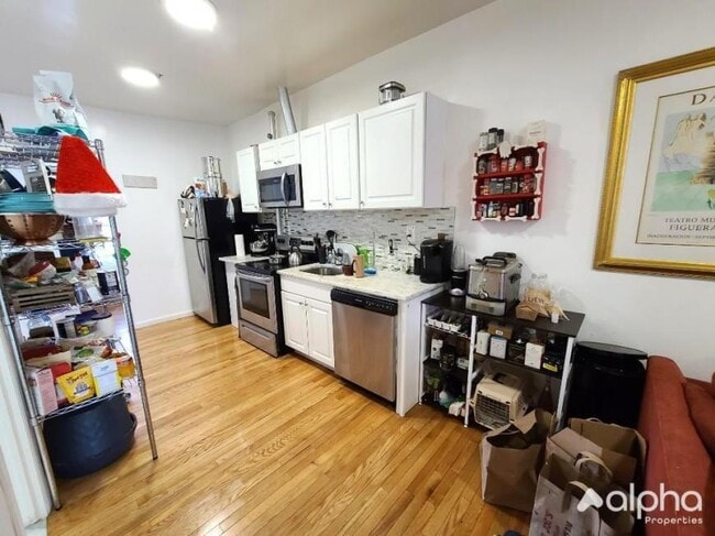 Building Photo - 3 bedroom in NEW YORK NY 10029
