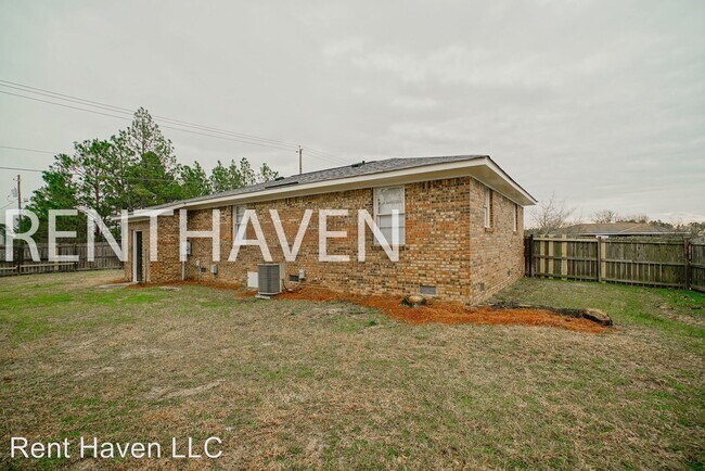 Building Photo - 3 br, 1 bath House - 421 White Horse Road