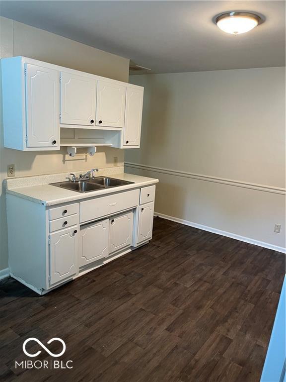 Foto del edificio - 6205 E 12th St