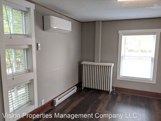 Building Photo - 4 br, 2 bath House - 300 12th Street NE