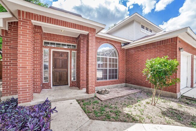 Building Photo - Spacious two-story home in established Silver Creek