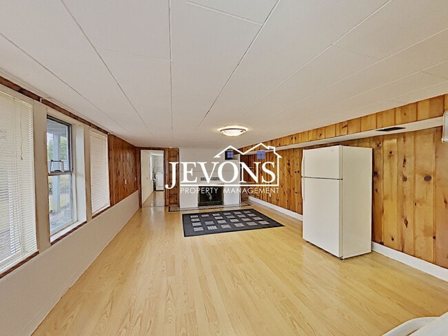 Building Photo - 10201 66th Ave S