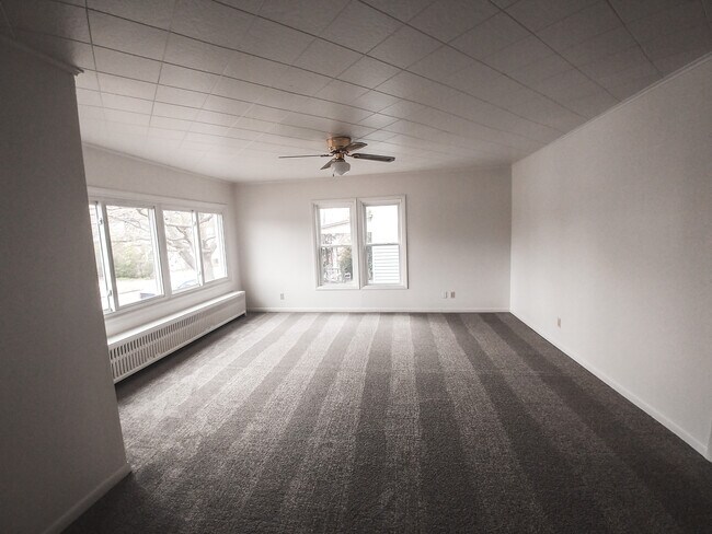 Living Room - 2527 Reed St