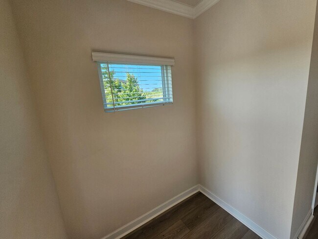 Foto del edificio - Beautiful Cul-de-sac Townhome in Concord