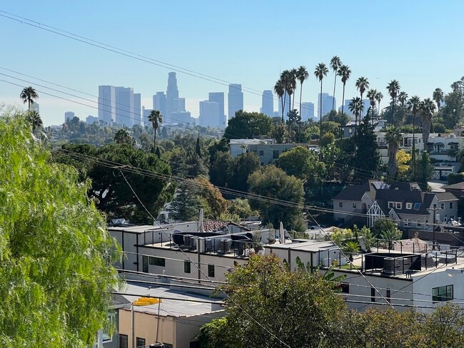 Building Photo - 1653 Micheltorena St