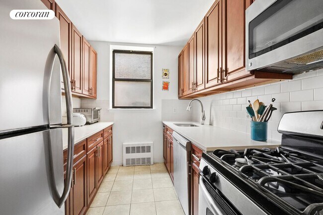 Foto del edificio - 44 Butler Pl