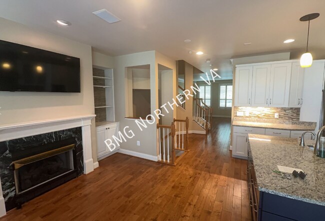 Building Photo - 12198 Chancery Station Cir