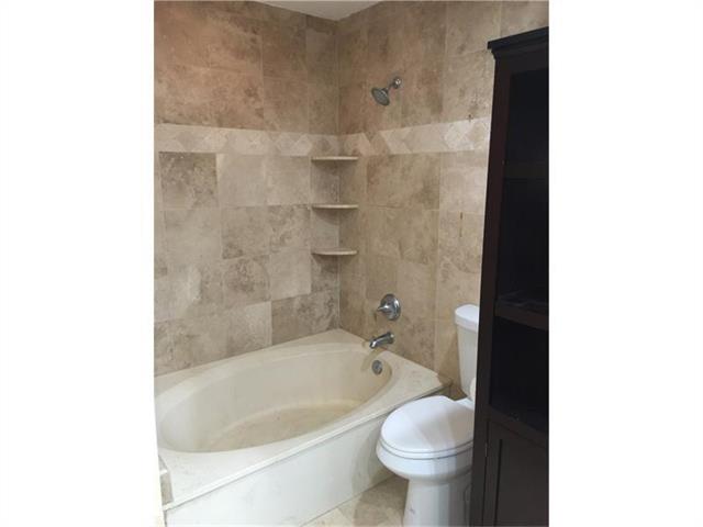 Building Photo - 3355 Emerald Oaks Dr