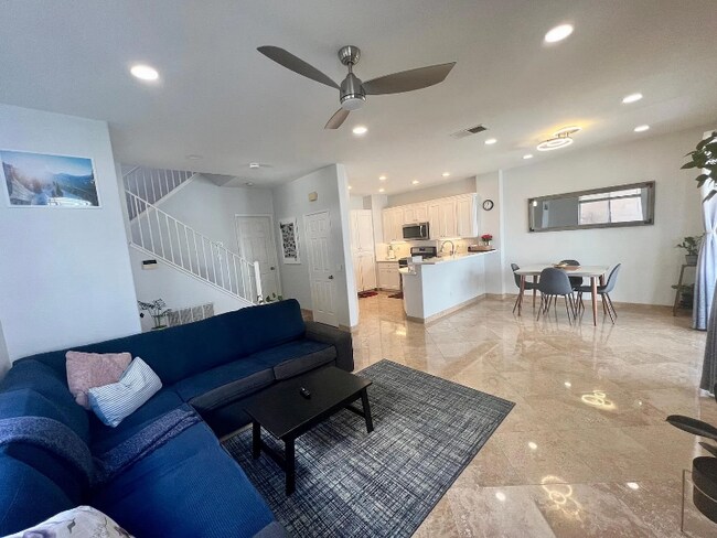 Foto del edificio - 11667 Compass Point Dr N