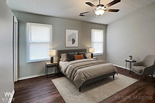 Building Photo - 6454 Eastbriar Dr
