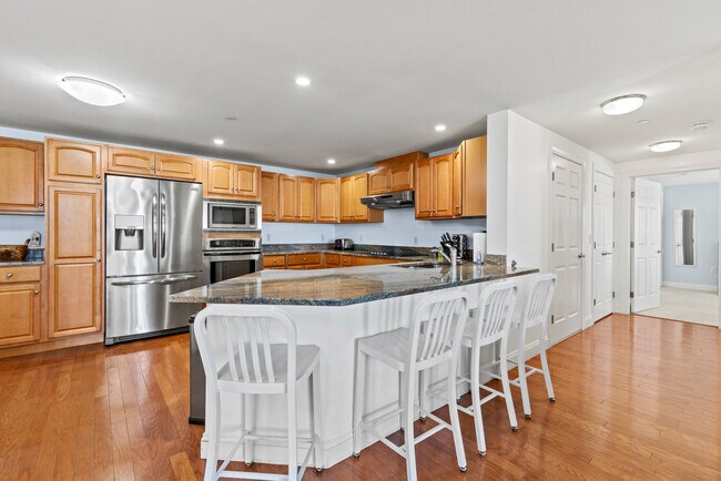 Foto del edificio - 1 E Grand Ave