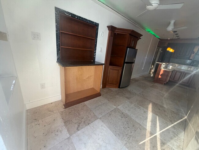 Foto del edificio - 6XXX Dawson St