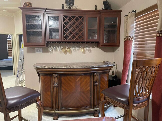 Foto del edificio - 9312 Warm Springs Cir