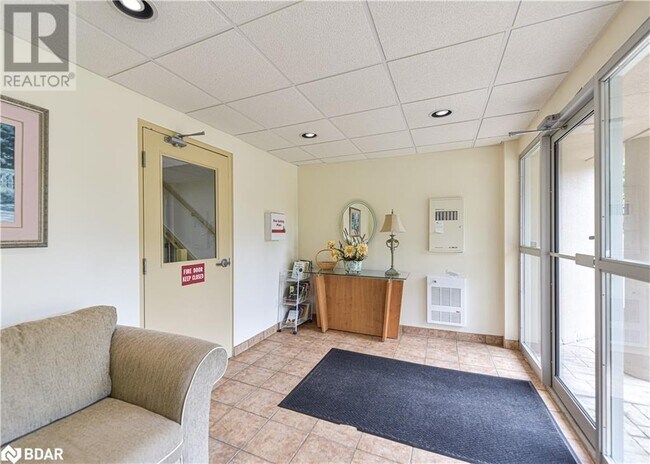 Photo du bâtiment - 125 Bond St