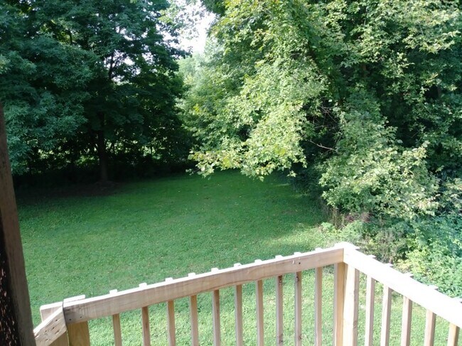 Foto del edificio - At Last This Is What You've Been Searching For, Updated 2 bdrm 1 bath Condo