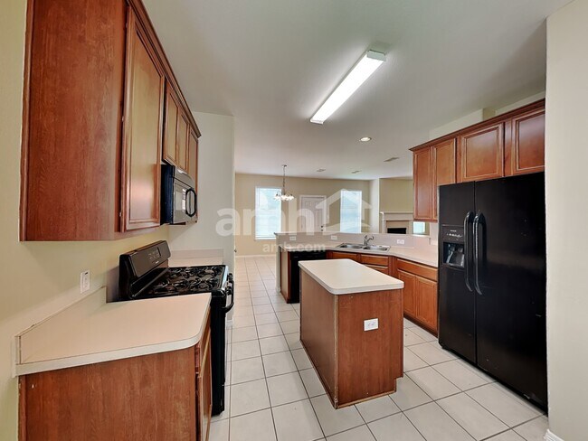 Foto del edificio - 4807 Chase Court Dr